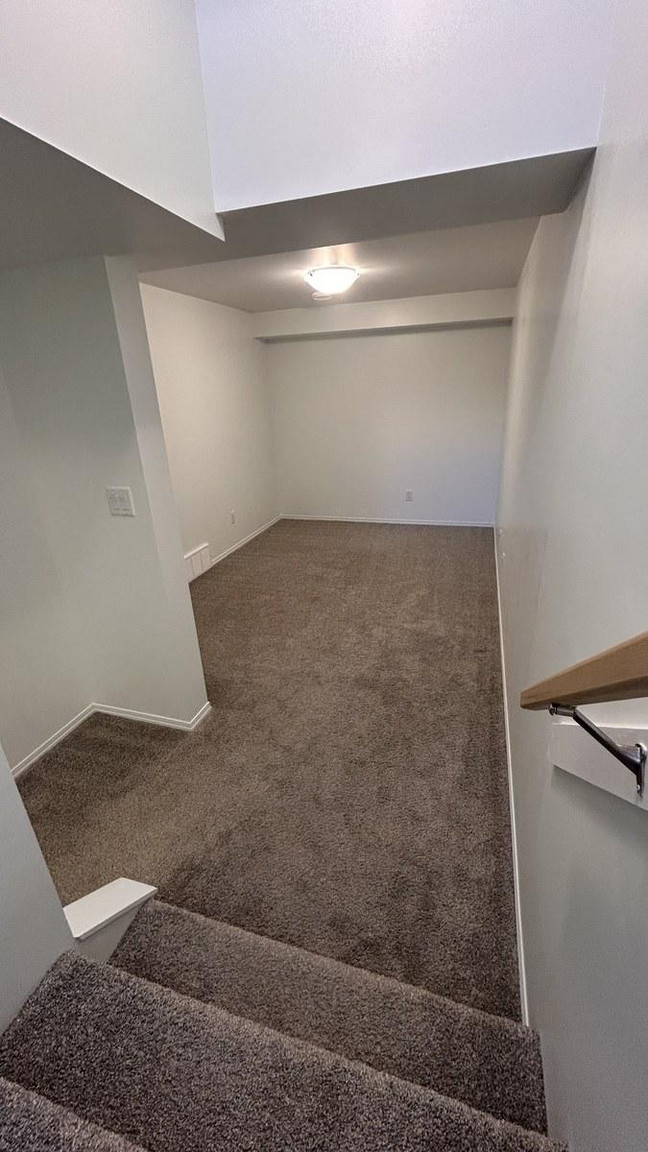 SF234 – Newton Duplex for Rent | Two 3-Bed Basement Suites | 12208/12210 57 St NW Edmonton | 1 Mo... - Photo 54
