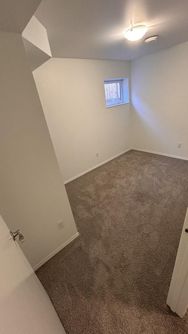 SF236 | 1 MONTH FREE | Spacious 3 Bedroom Basement Suite – Highlands - Photo 53