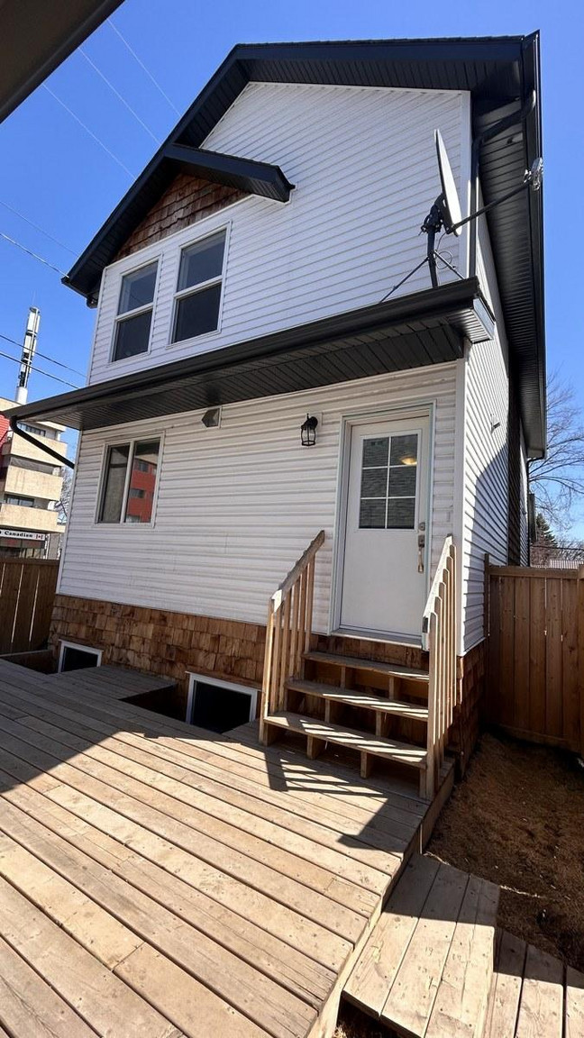 SF236 | 1 MONTH FREE | Spacious 3 Bedroom Basement Suite – Highlands - Photo 63