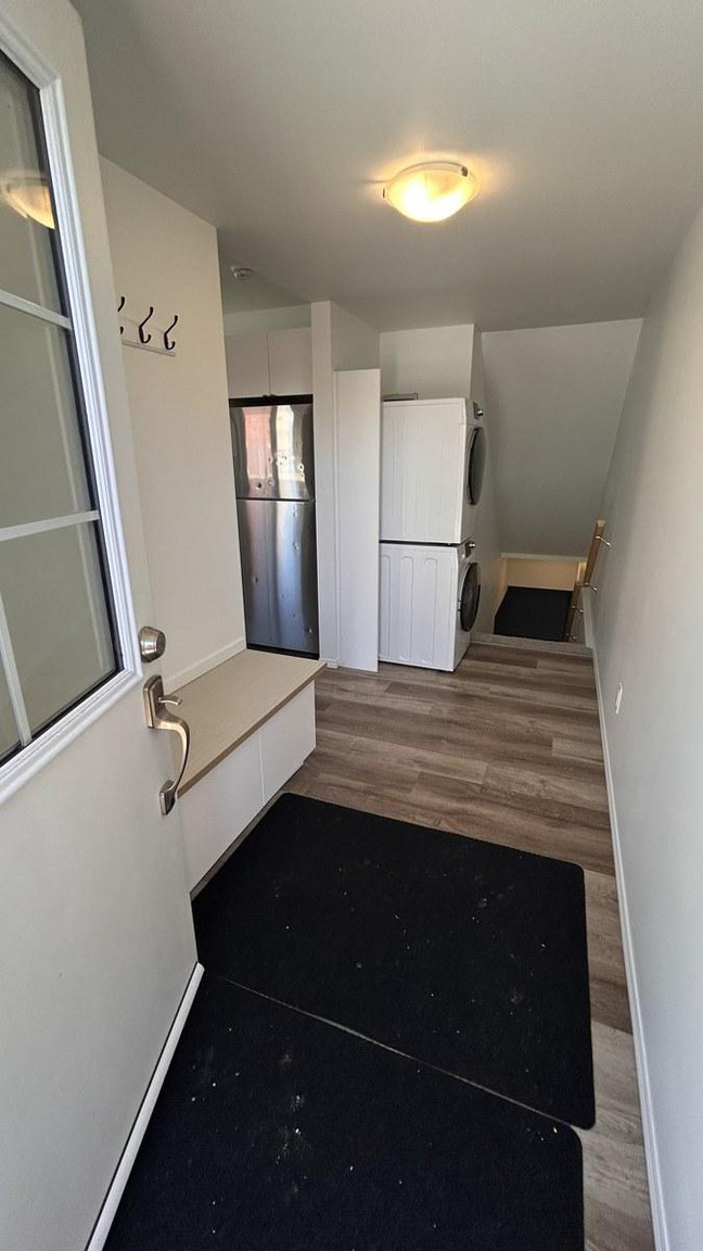 SF236 | 1 MONTH FREE | Spacious 3 Bedroom Basement Suite – Highlands - Photo 67