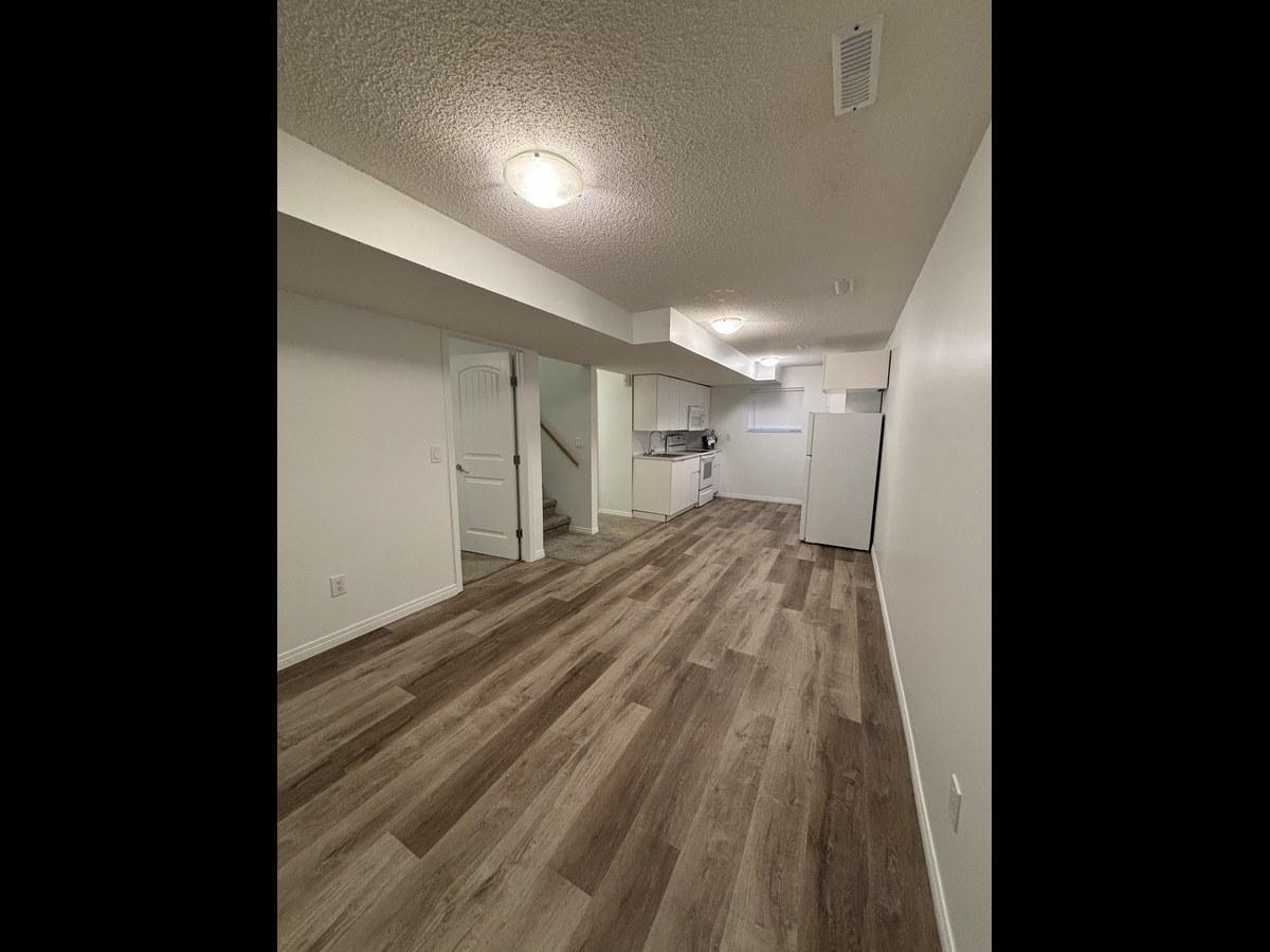 SF208 | 1 Month Free – Spacious 3 Bedroom Basement Suite – North Edmonton - Photo 29