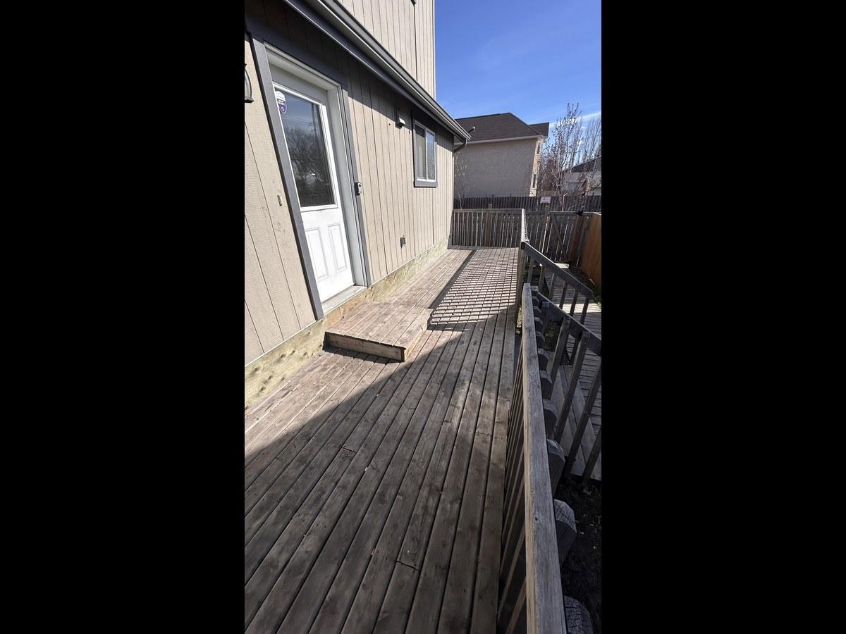 SF208 | 1 Month Free – Spacious 3 Bedroom Basement Suite – North Edmonton - Photo 35
