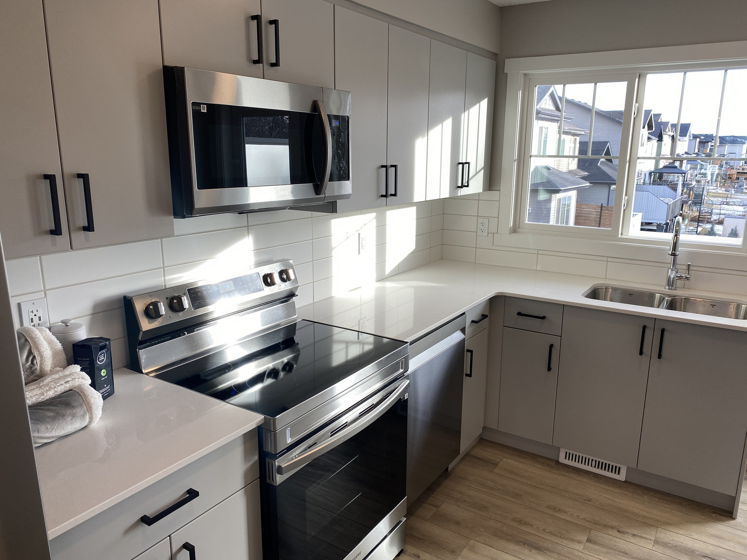 SF135 | 2 Bedroom, 1.5 Bathrooms Townhouse – Crystallina Near West  - Photo 10