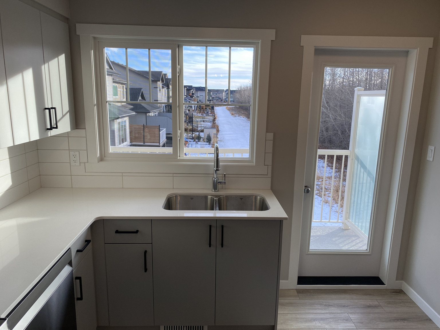 SF135 | 2 Bedroom, 1.5 Bathrooms Townhouse – Crystallina Near West  - Photo 9