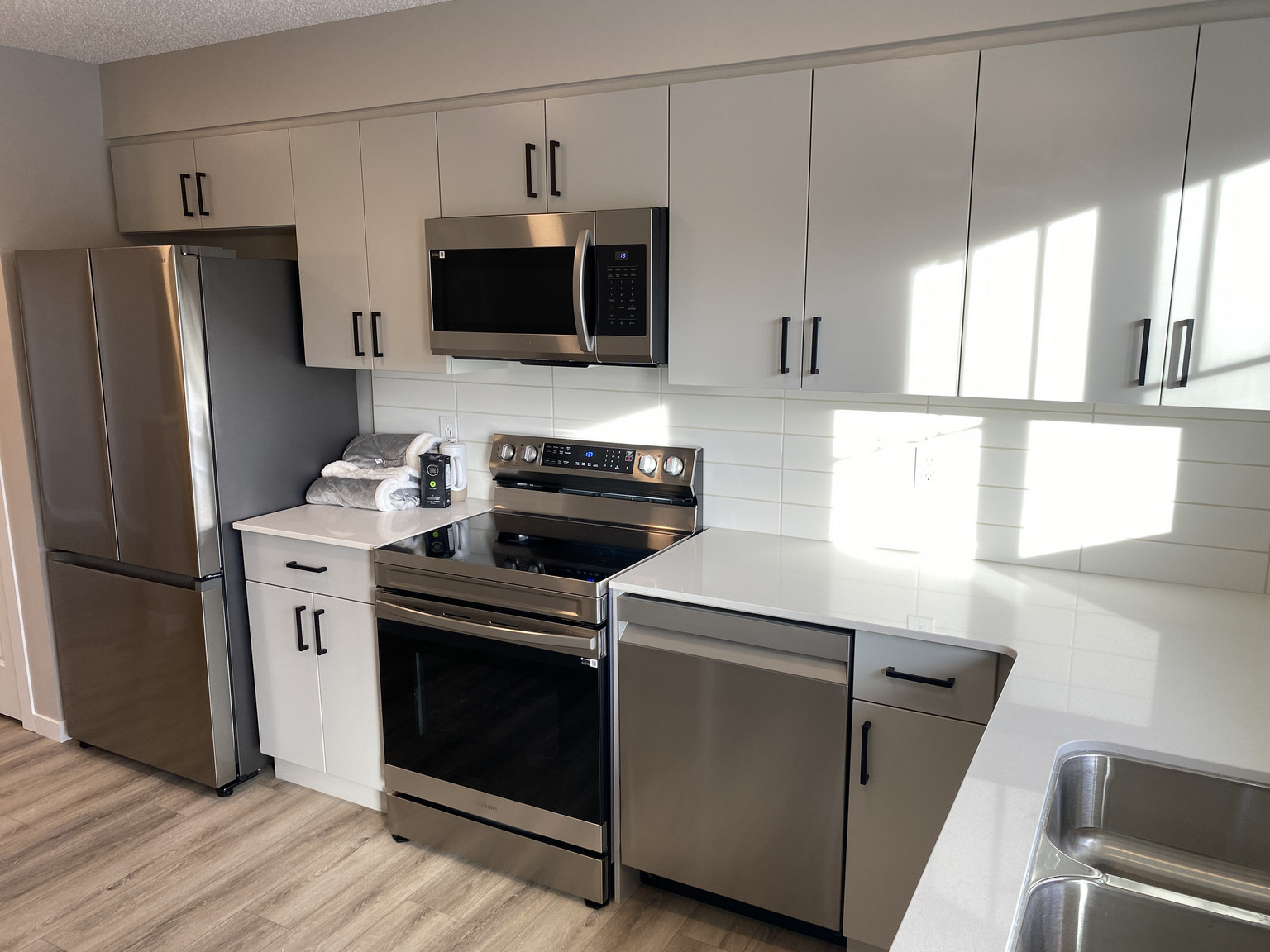 SF135 | 2 Bedroom, 1.5 Bathrooms Townhouse – Crystallina Near West  - Photo 8