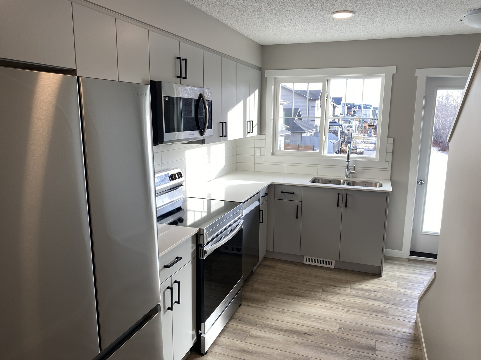 SF135 | 2 Bedroom, 1.5 Bathrooms Townhouse – Crystallina Near West  - Photo 7