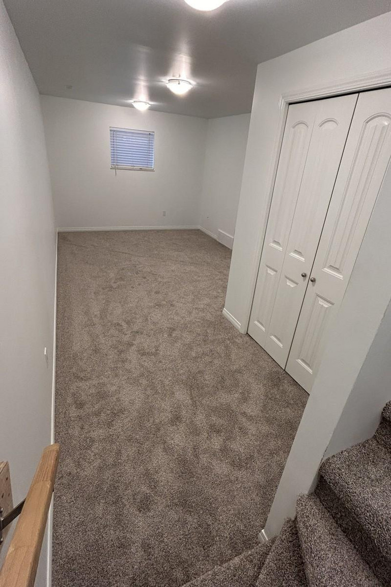 Modern 2 Bedroom, 1 Bathroom Basement Suite in NW Edmonton | SF209 - Photo 38