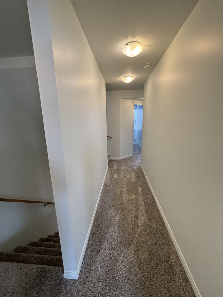 SF222 – Montrose Duplex for Rent | 4-Bed 2.5-Bath Main Floor | 12228 60 St NW Edmonton | 1 Month ... - Photo 62