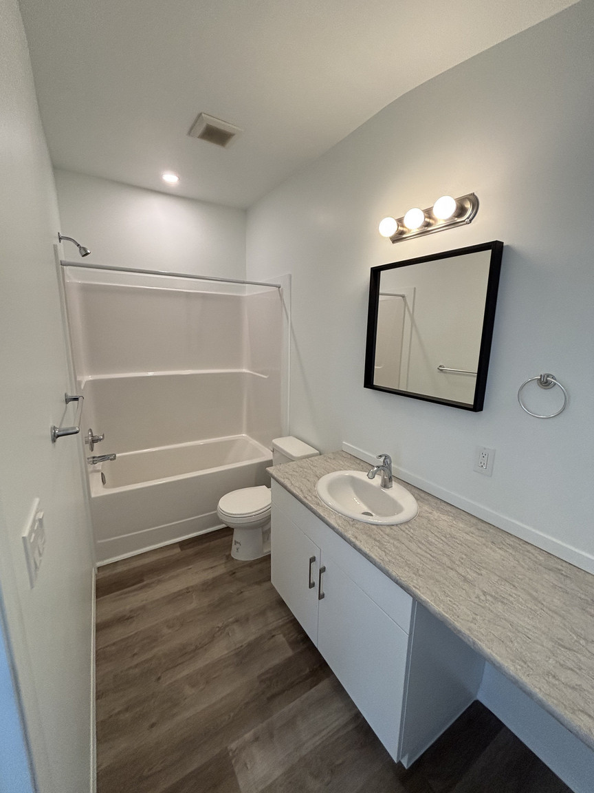 SF223 – Newton Garden Suite for Rent | 4-Bed 2 Bath  -  12021 55 St NW Edmonton | 1 Month Free - Photo 53