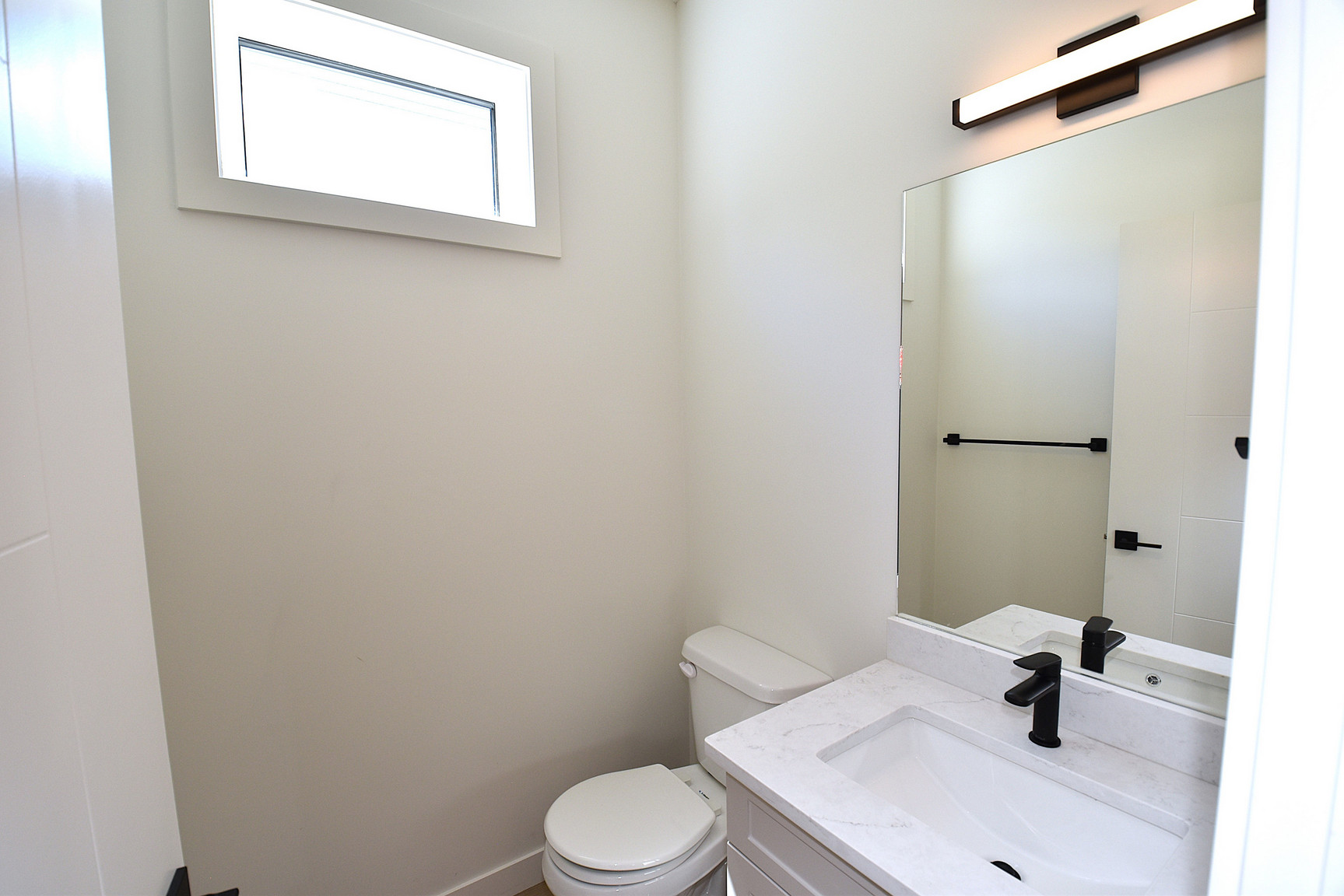 1 Month Free – 3 Bedroom Main Floor Home  in Grovenor |  SF337  - Photo 33
