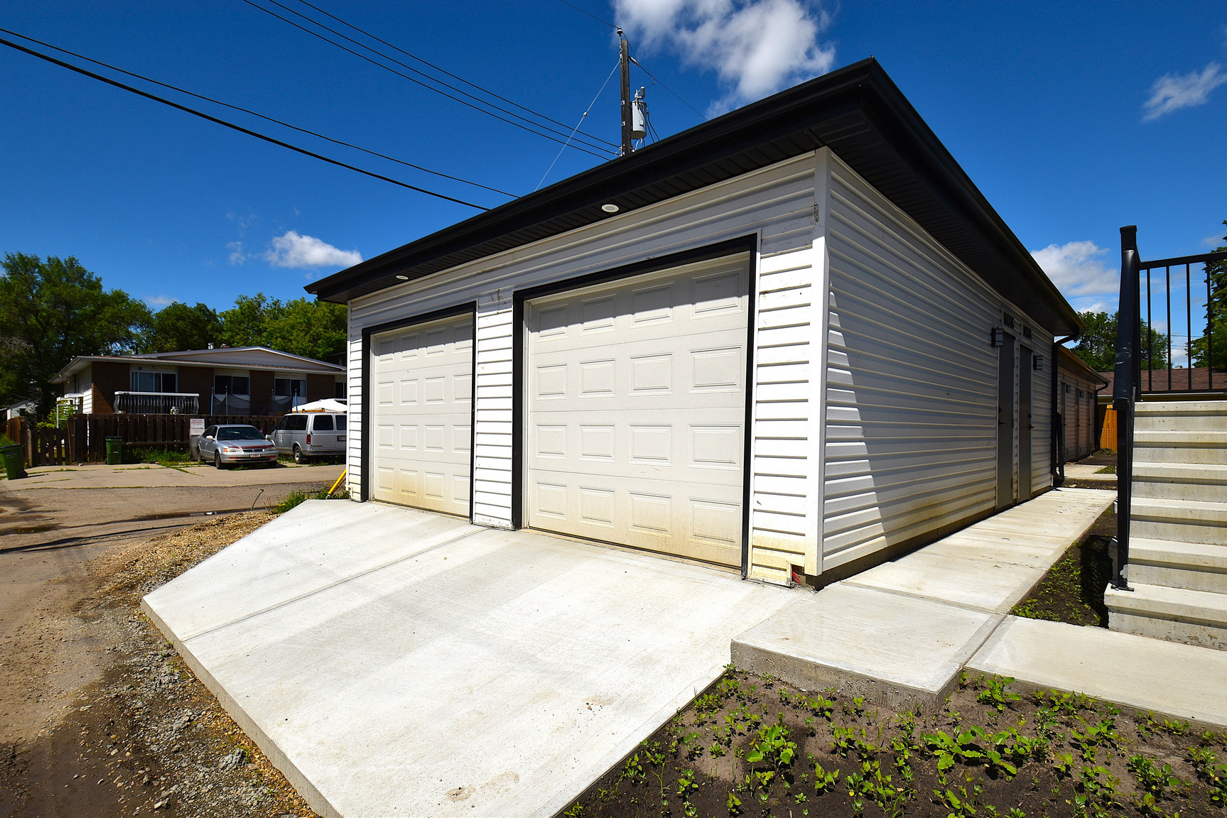1 Month Free – 3 Bedroom Main Floor Home  in Grovenor |  SF337  - Photo 36