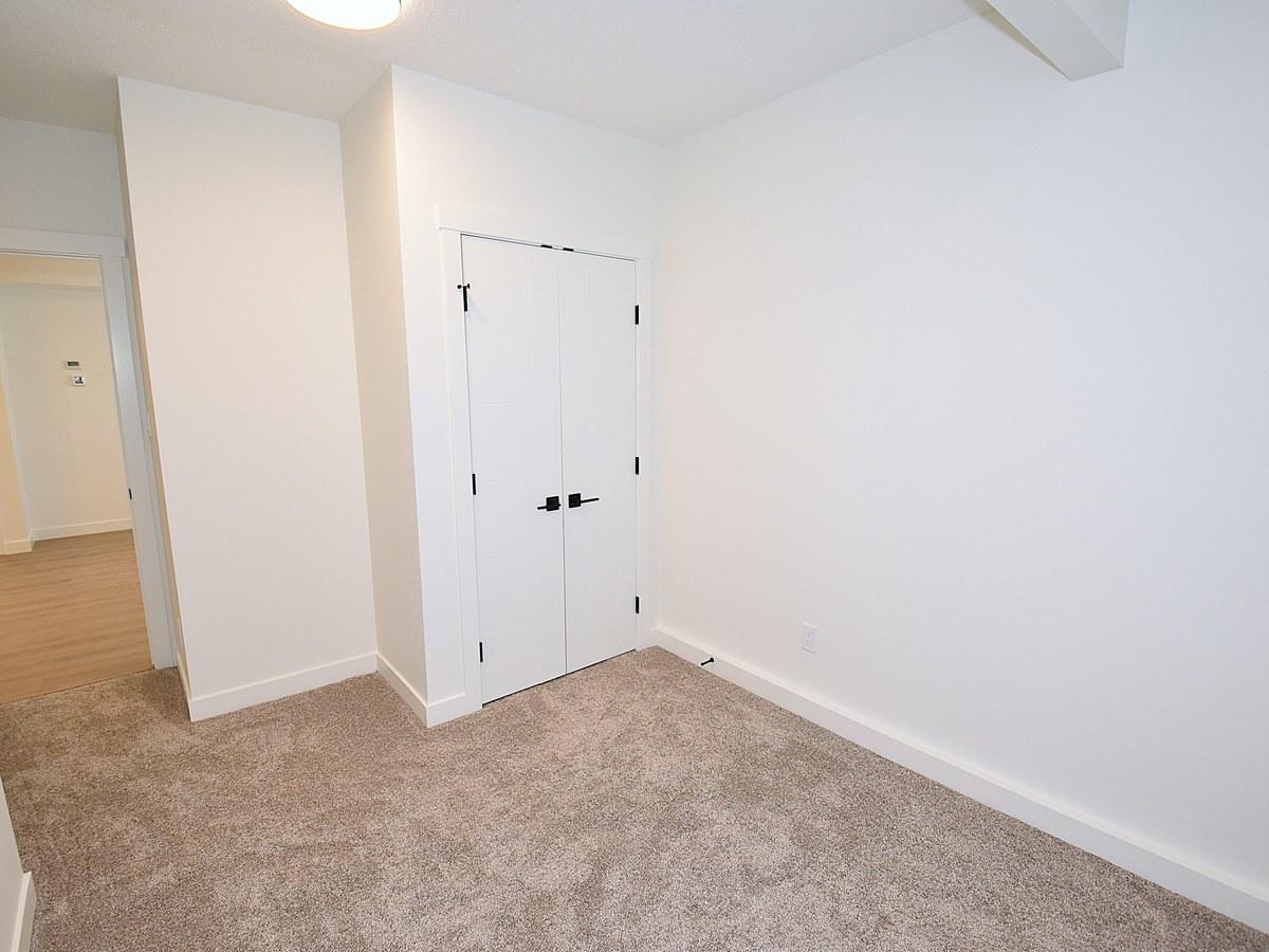 SF337 | 2 Bedroom Basement Suite – Northwest Edmonton - Photo 33
