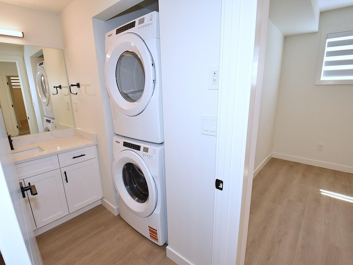 SF337 | 2 Bedroom Basement Suite – Northwest Edmonton - Photo 37