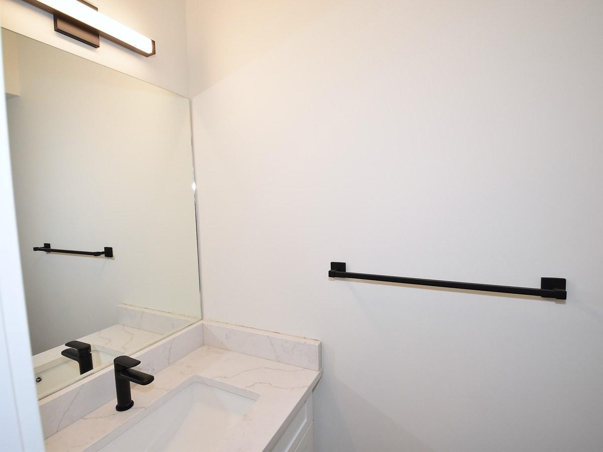 SF337 | 2 Bedroom Basement Suite – Northwest Edmonton - Photo 39