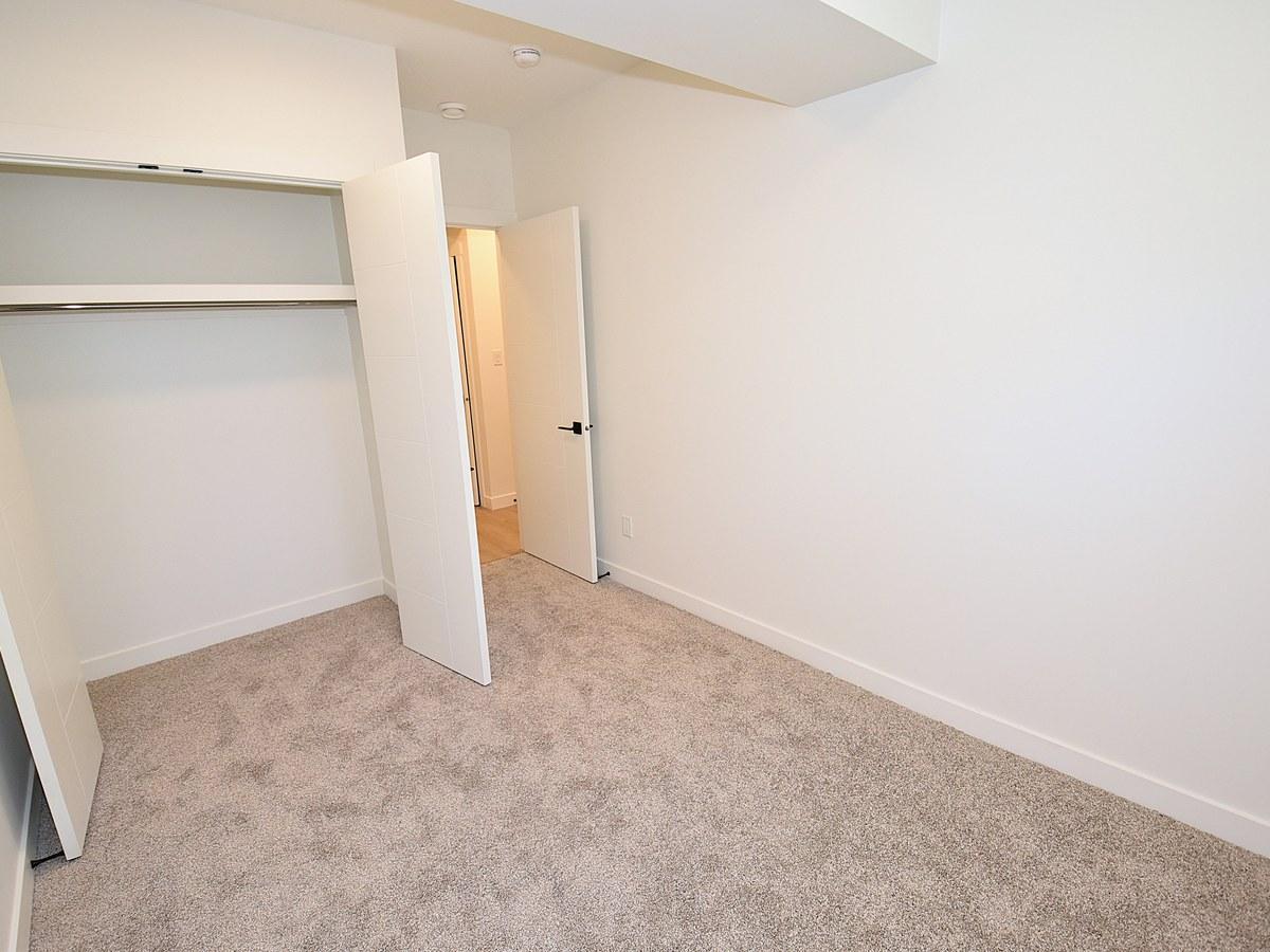 SF338 2 Bedroom Basement Suite in Grovenor  - Photo 43