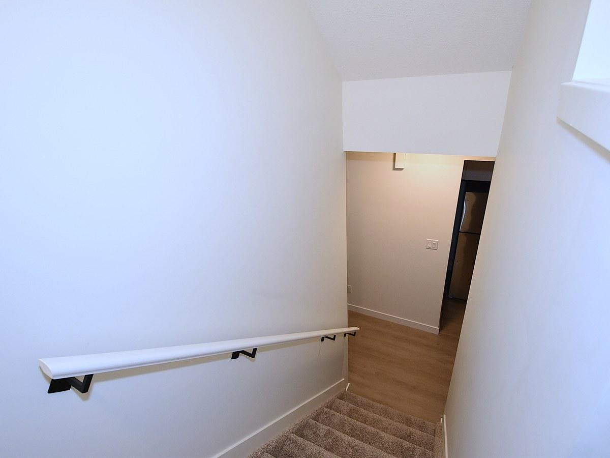 SF338 2 Bedroom Basement Suite in Grovenor  - Photo 37