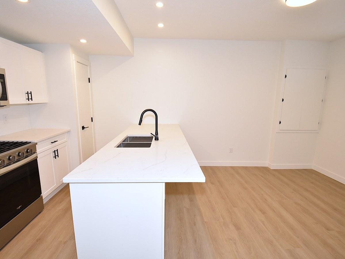 SF338 2 Bedroom Basement Suite in Grovenor  - Photo 15