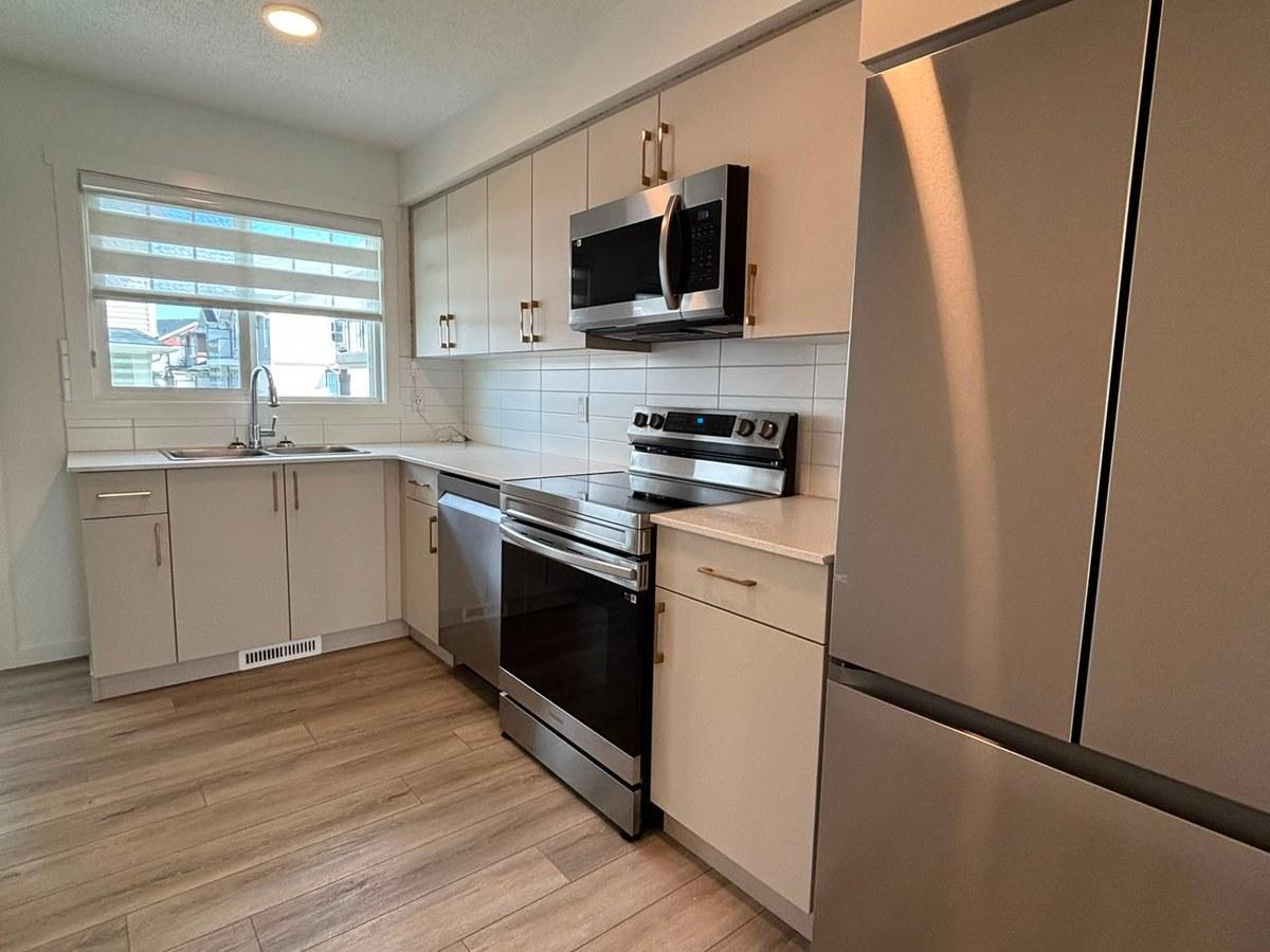SF262 - 2 Bedroom, 1.5 Bathroom Townhome in Tamarack SE Edmonton  - Photo 9