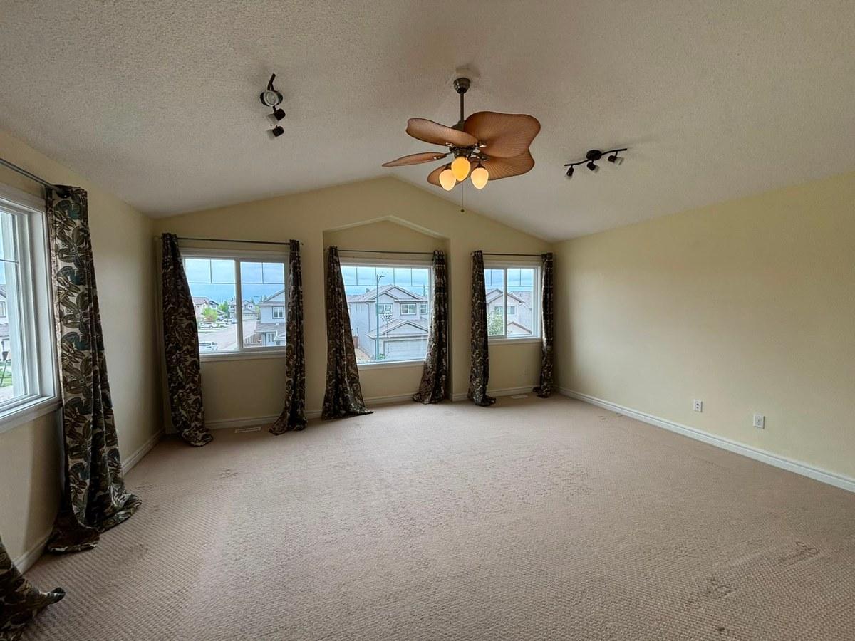  SF341 - 3 Bedroom, 2.5 Bathroom Main Floor Home | 11721 16A Ave SW  - Photo 13