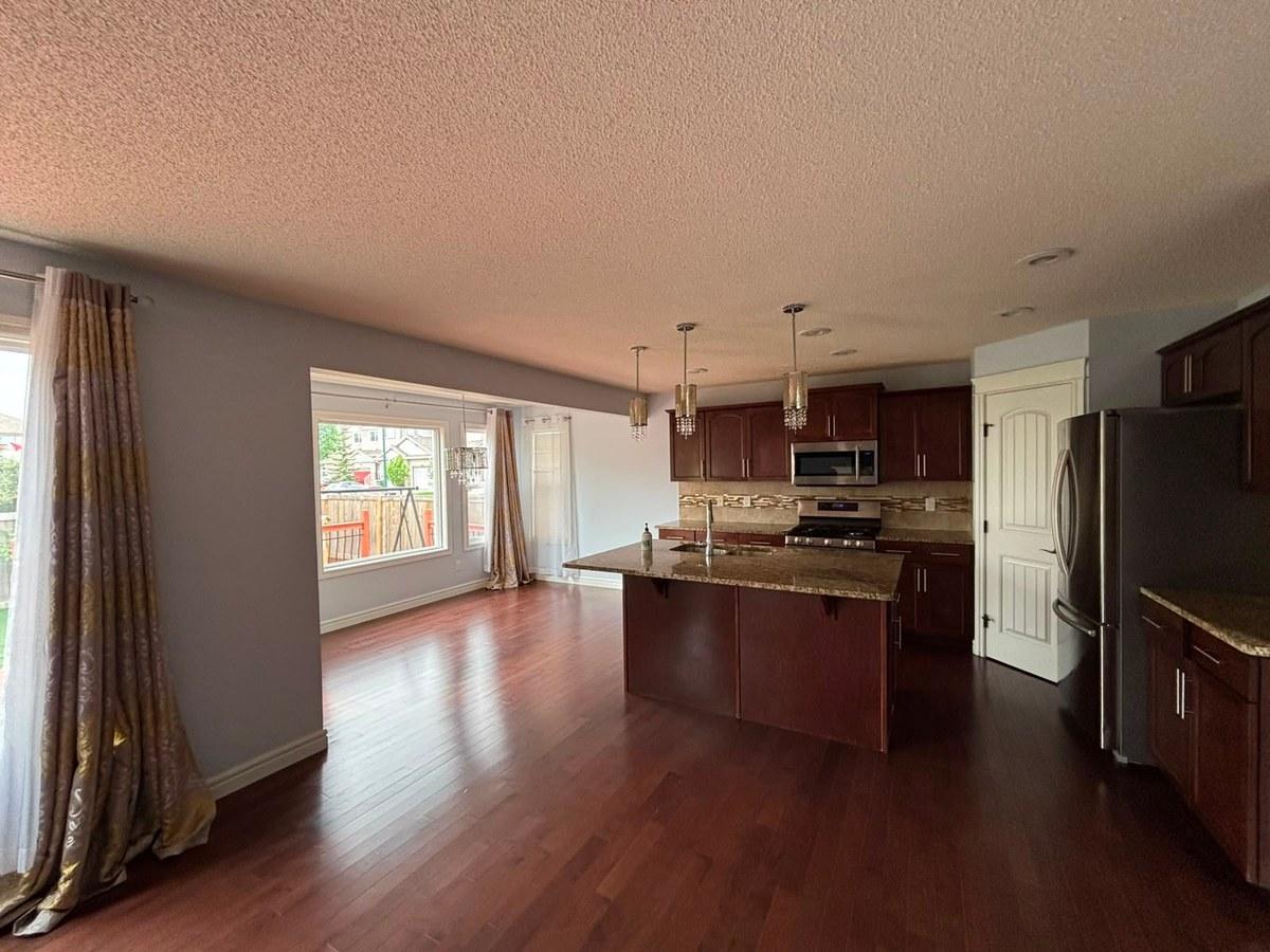 SF341 - 3 Bedroom, 2.5 Bathroom Main Floor Home | 11721 16A Ave SW  - Photo 7
