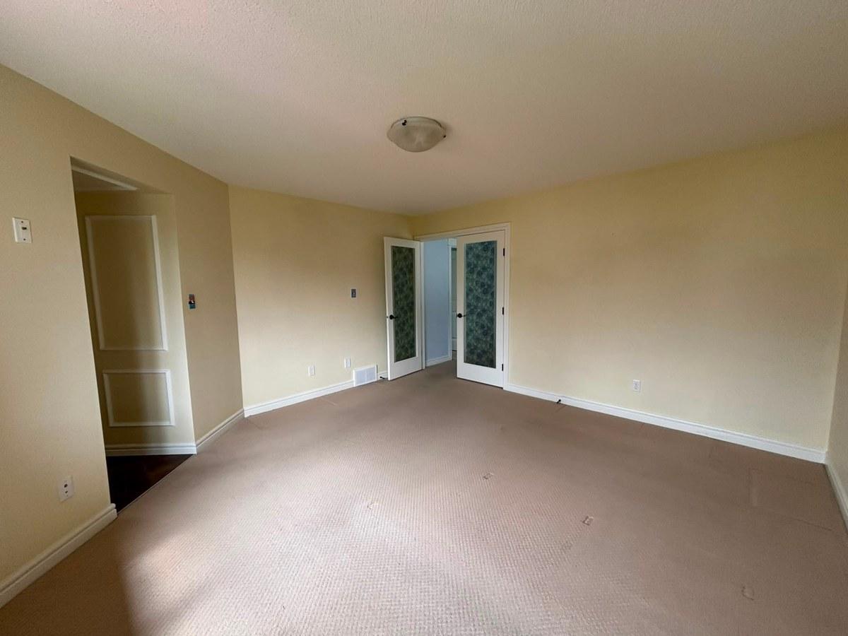  SF341 - 3 Bedroom, 2.5 Bathroom Main Floor Home | 11721 16A Ave SW  - Photo 15