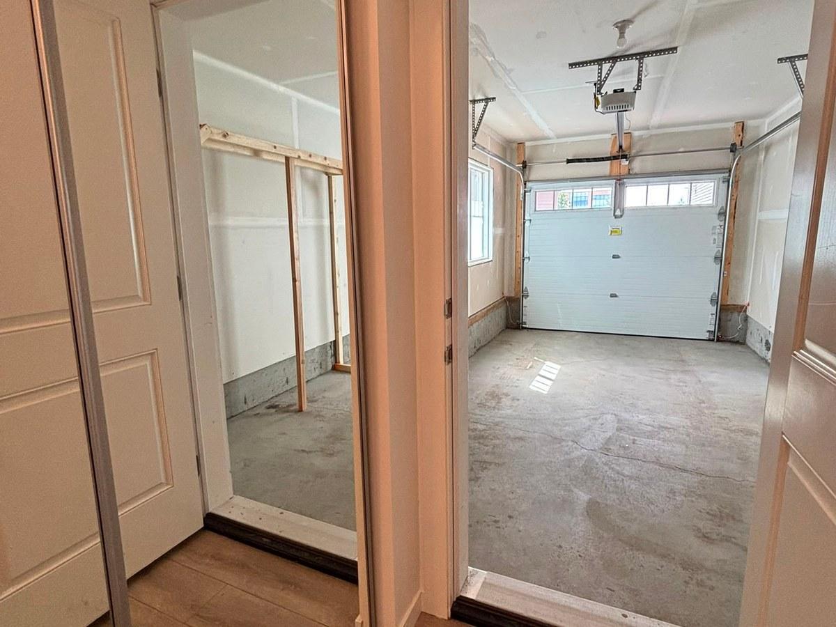  SF341 - 3 Bedroom, 2.5 Bathroom Main Floor Home | 11721 16A Ave SW  - Photo 31