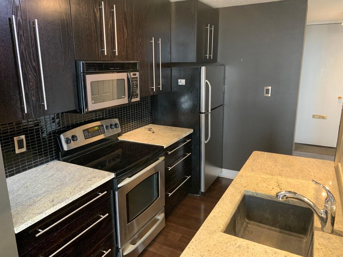 SF17 - 1 Bed 1 Bath - #1012 10883 Sask Drive NW  - Photo 6