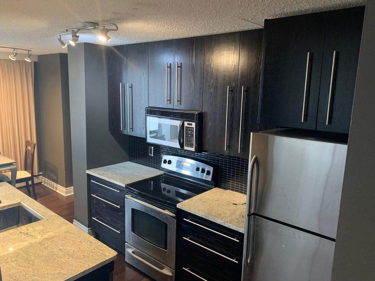 SF17 - 1 Bed 1 Bath - #1012 10883 Sask Drive NW  - Photo 4