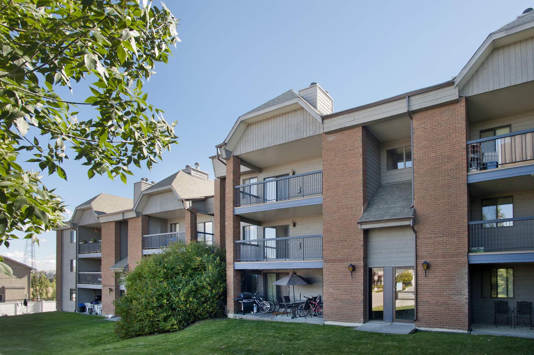 Coachman House - Photo 3