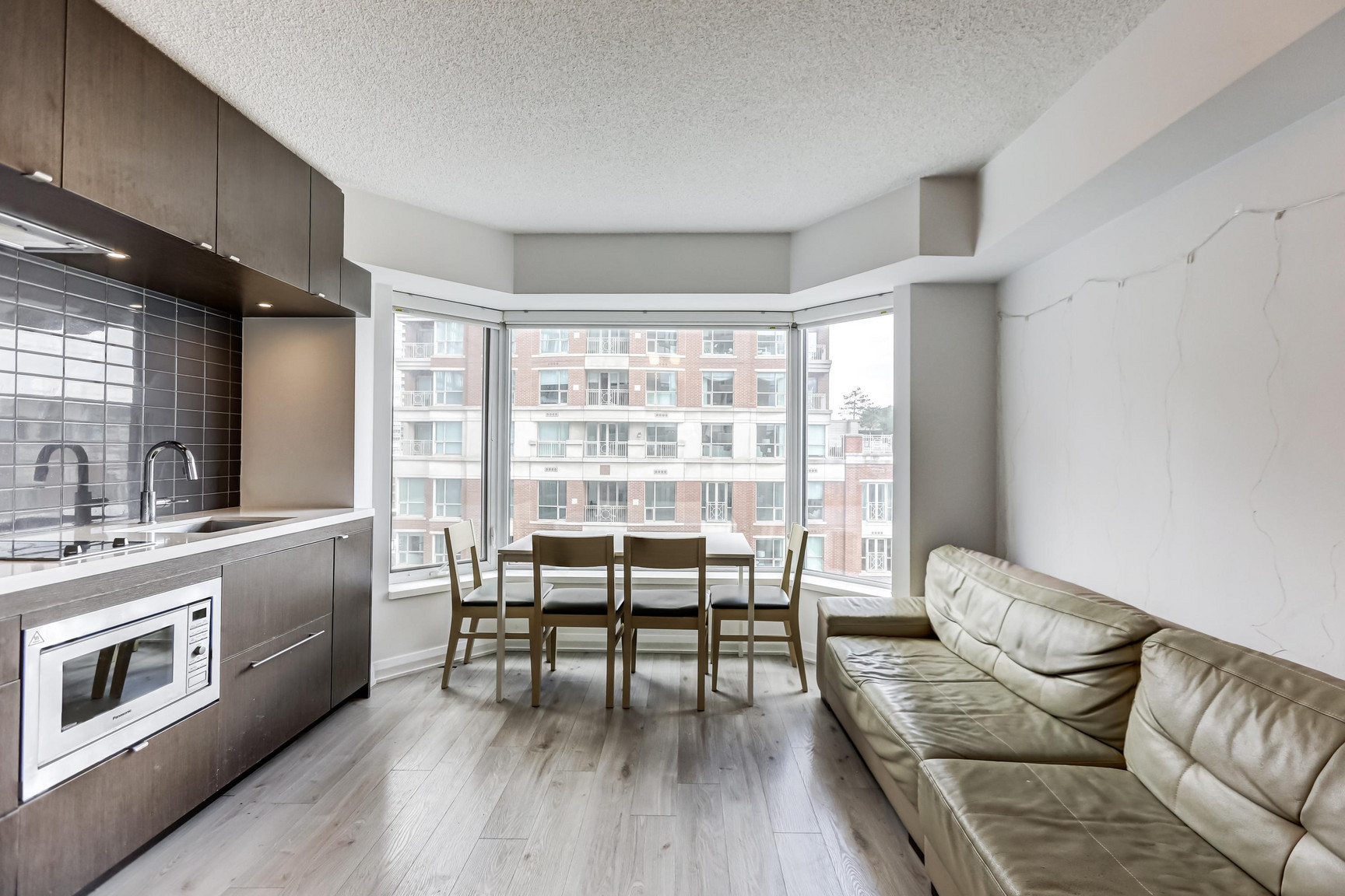 155 Yorkville Avenue  - Photo 4