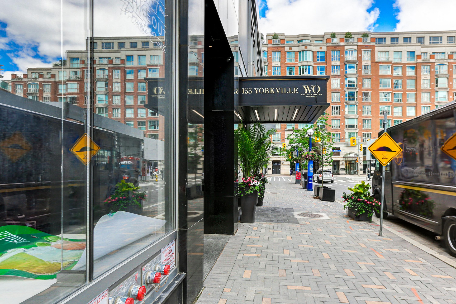 155 Yorkville Avenue  - Photo 16