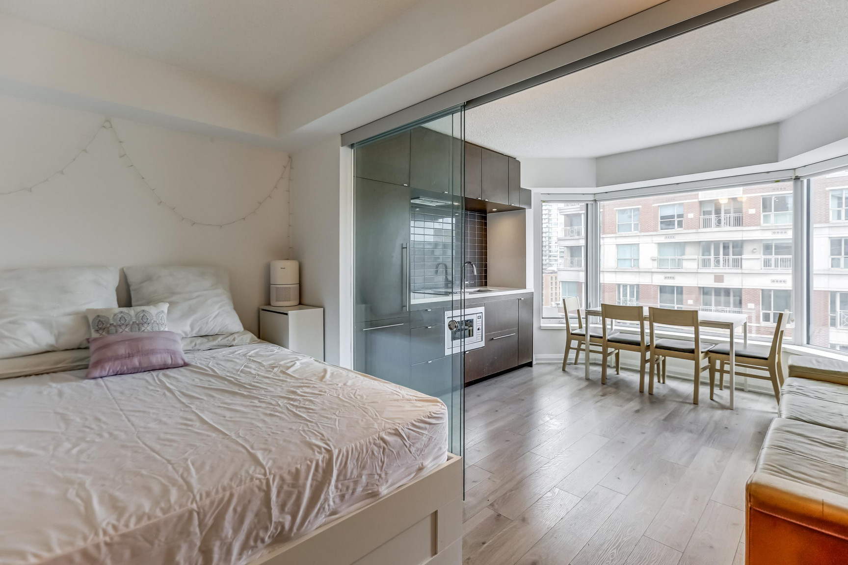 155 Yorkville Avenue  - Photo 22