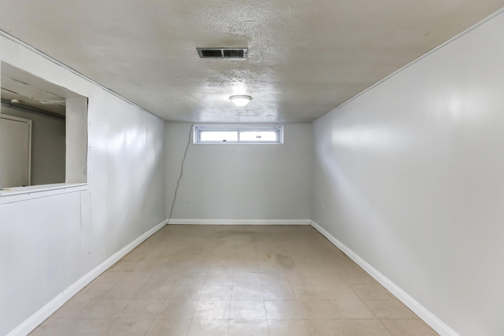 Basement - 2563 Kingston Road  - Photo 9