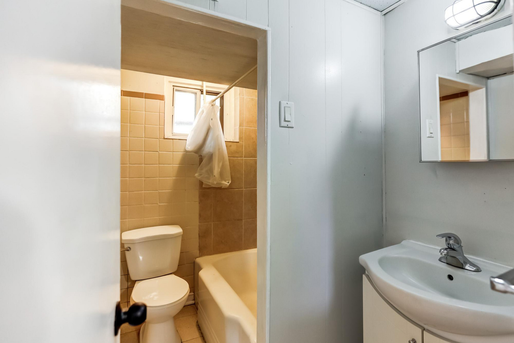 Basement - 2563 Kingston Road  - Photo 25