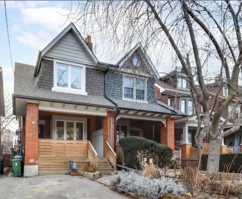 32 Appleton Avenue
