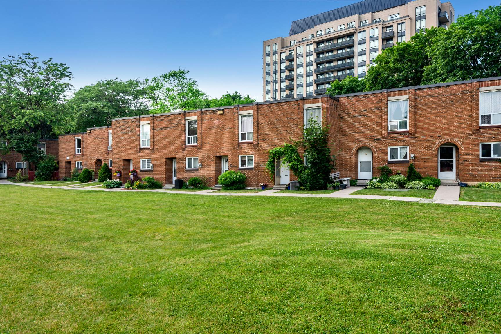 150 - 160 Cactus Avenue - Photo 4