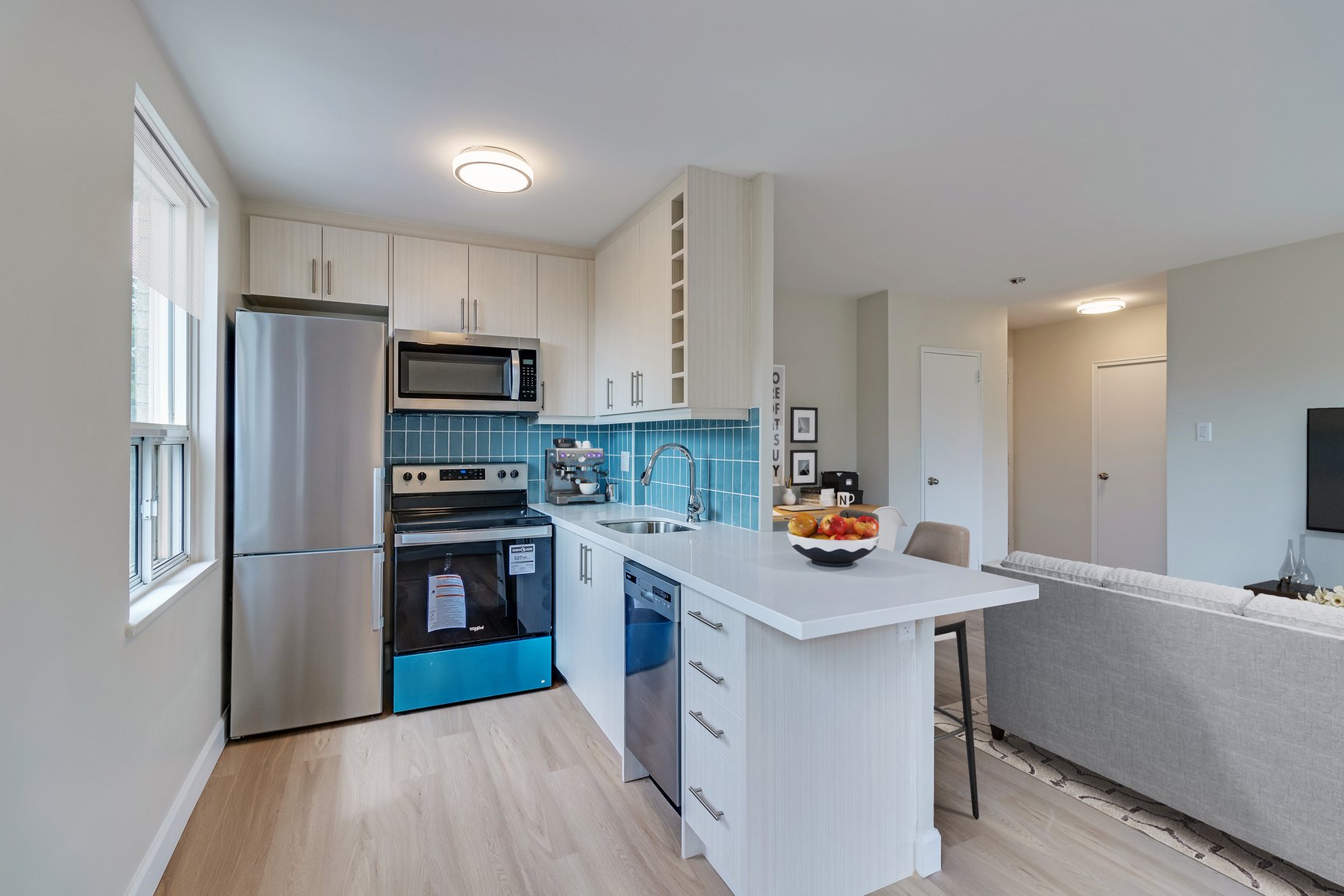 153 Ranleigh Avenue - Photo 10