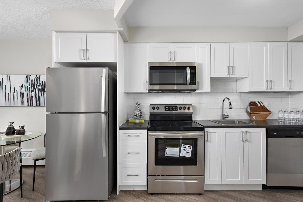 2050 Keele Street - Photo 3