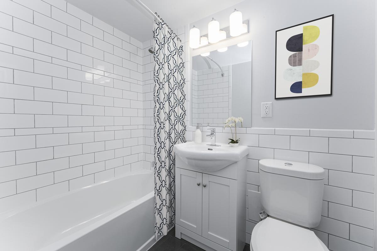 2050 Keele Street - Photo 8