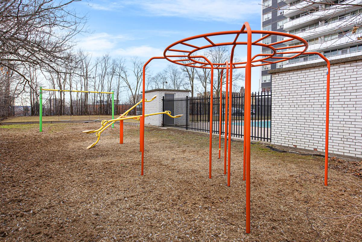 2050 Keele Street - Photo 22