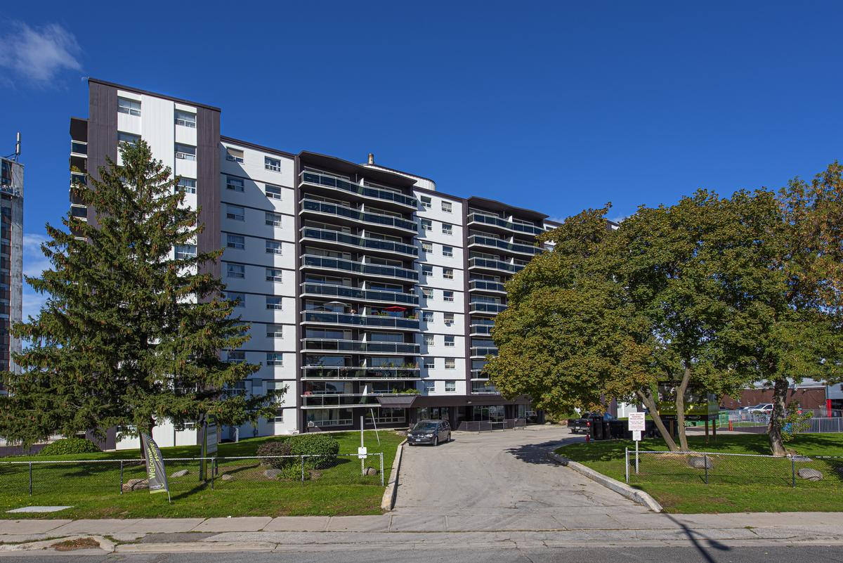2570 Kingston Road - Photo 14