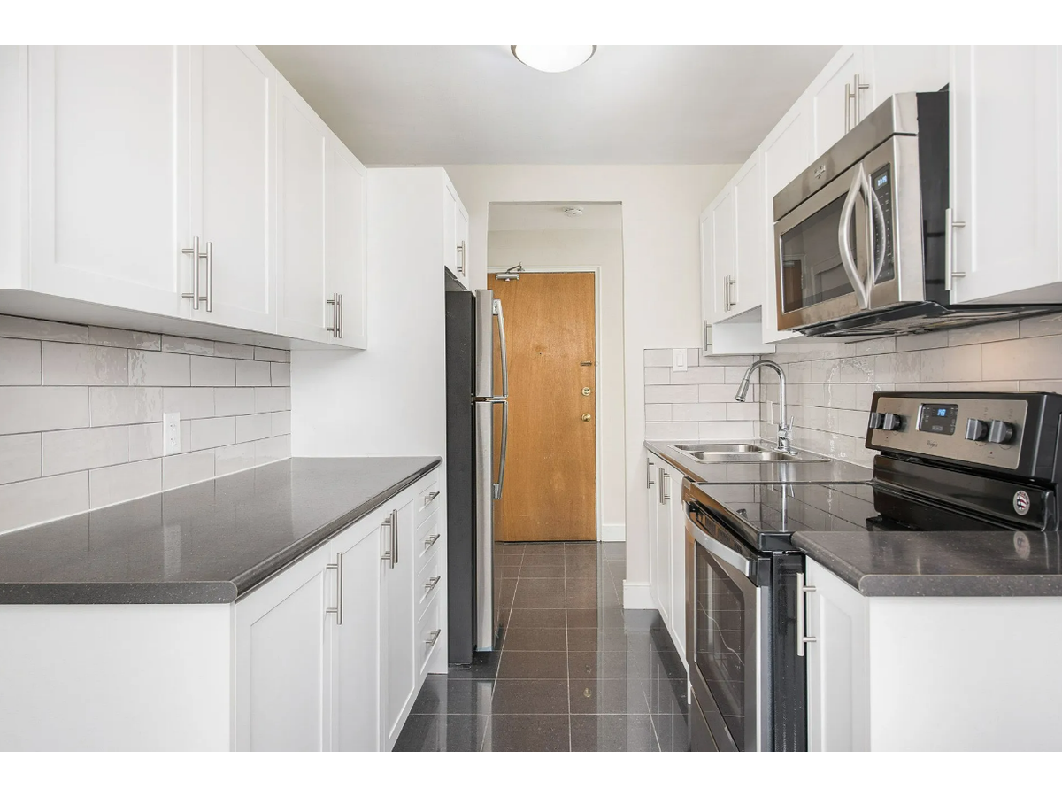 200 Ridley Boulevard - Photo 3