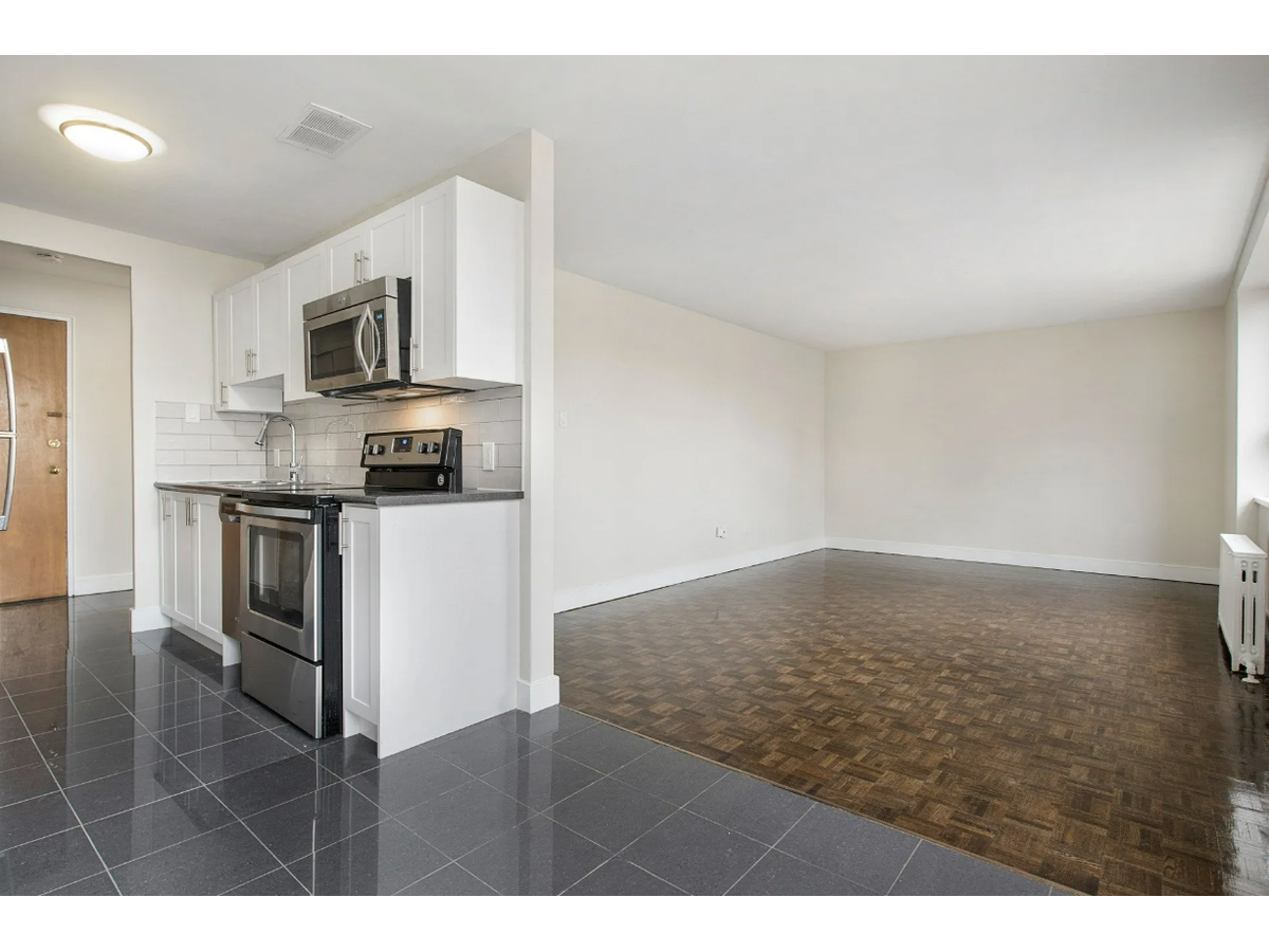 200 Ridley Boulevard - Photo 4