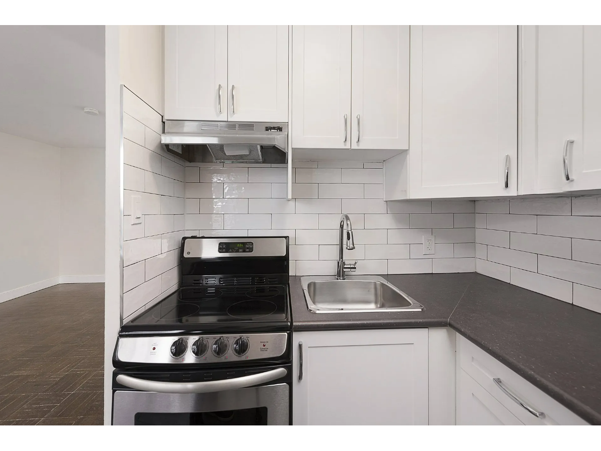 166 Wilson Avenue - Photo 4