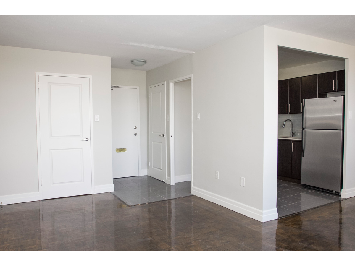 28 Helene Street North - Photo 19