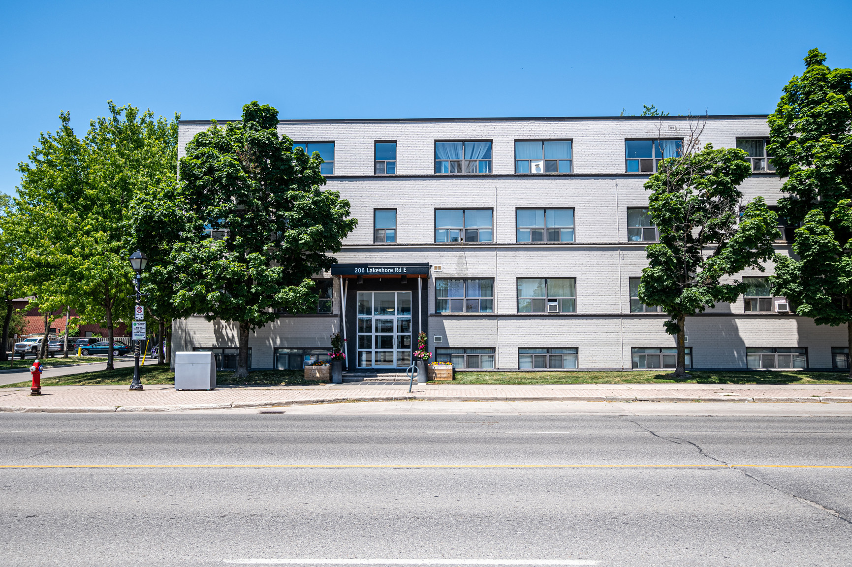206 Lakeshore Road East - Photo 12