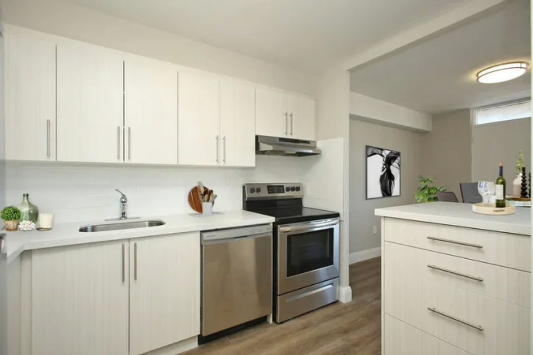 1251 King Street West - Photo 33
