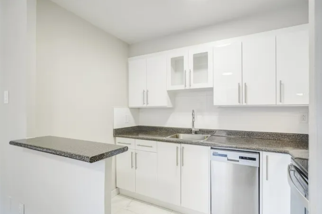 1251 King Street West - Photo 38