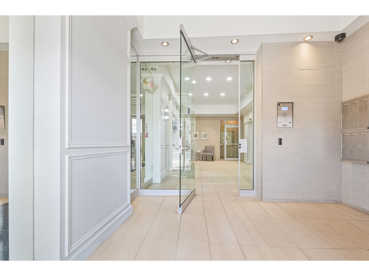 3443 Bathurst Street - Photo 6