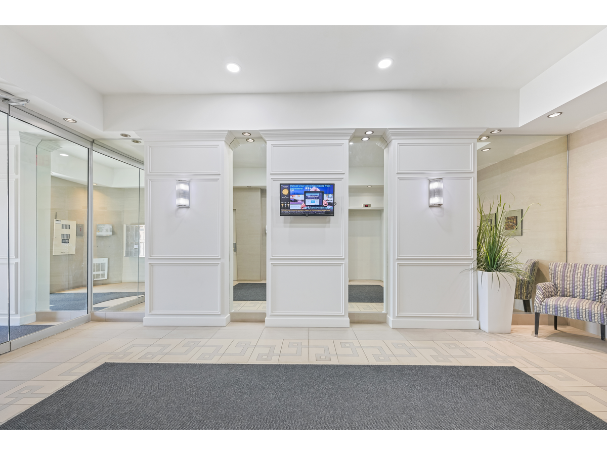 3443 Bathurst Street - Photo 10